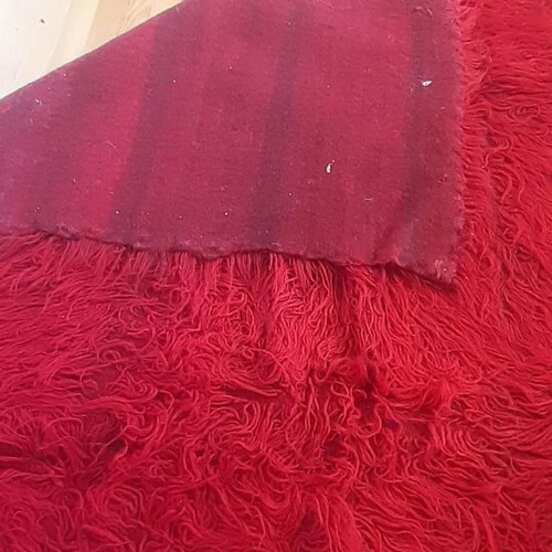 Red flokati rug like new 1.60x2.40m