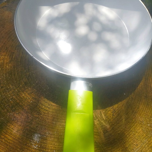 Pan 2 used, green and white