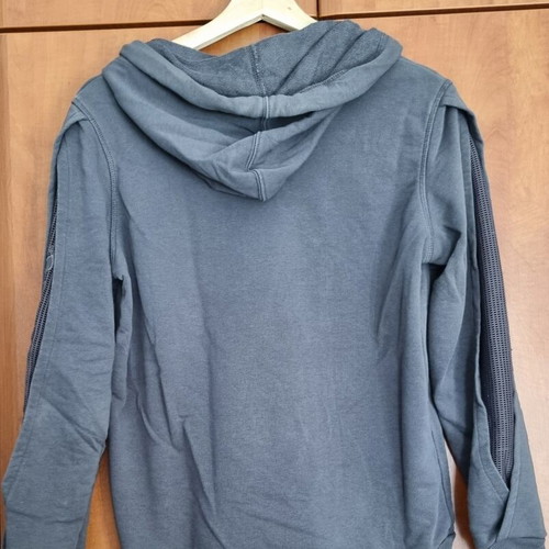 BodyTalk sweatshirt small, excellent condition, grey