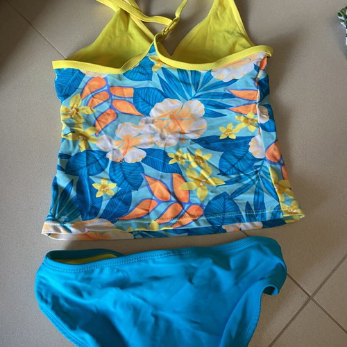 Girls' Bikini new, size 7-8 years