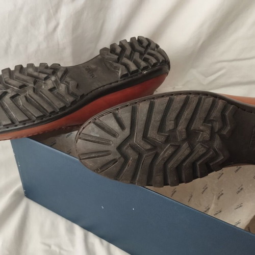 GK Uomo Italian leather shoes like new, tan color, casual style, size 43