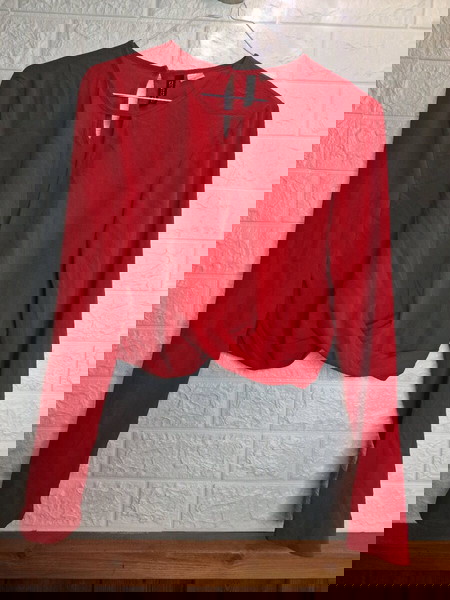 crop μπλουζάκι