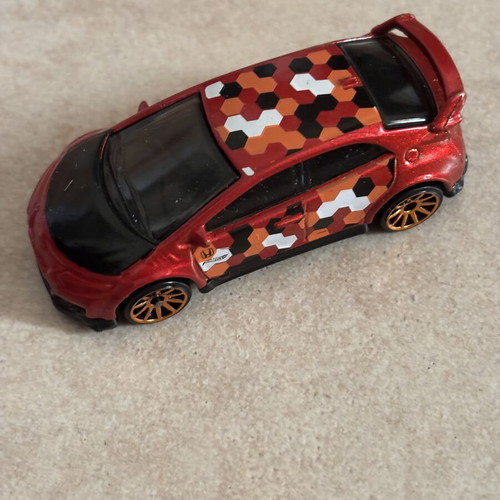2019 Hot Wheels Camouflage 16 Honda Civic Type R toy car