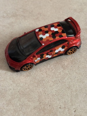 2019 Hot Wheels Camouflage 16 Honda Civic Type R toy car