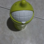 Plastic car bin like new