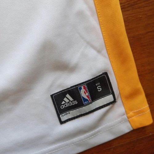 Kevin Durant youth jersey used, size S/M