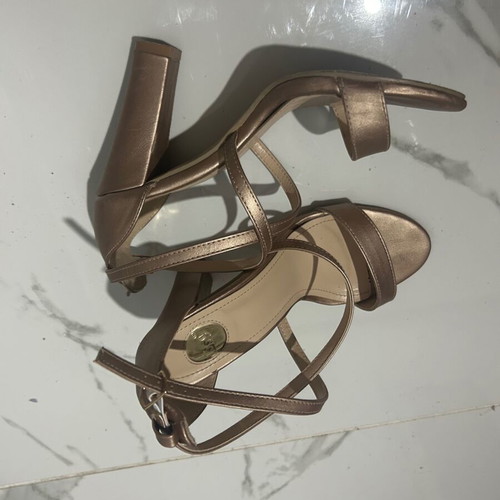 Summer sandals gold like new, size 38, 7 cm heel