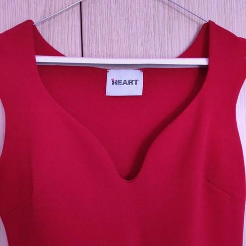 Red midi dress with neckline like new