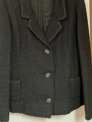 Black wool boucle jacket used, vintage, size medium
