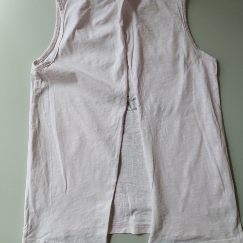 Soft pink sleeveless top like new, 100% cotton, size 14, ages 12-14