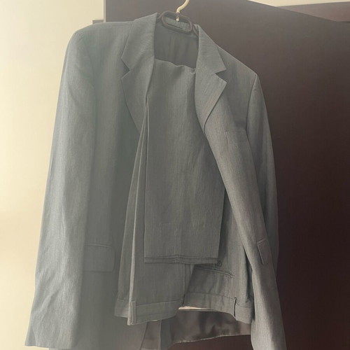 Suit gray size XL like new