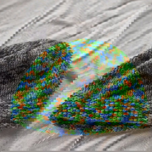 Ръчно изработена цветна вълнена шапка нова