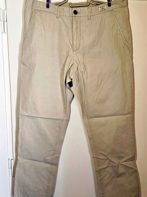 Tommy Hilfiger men's beige pants, size XL