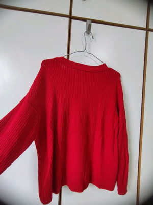 Pull & Bear knitted red sweater like new, size S
