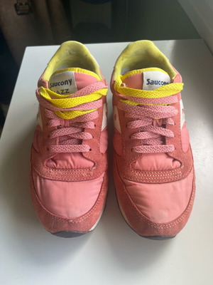 Saucony
