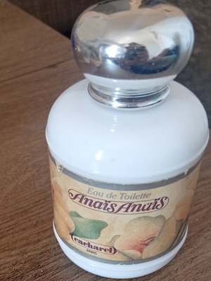 Anais Anais Cacharel Eau de Parfum vintage collectible 50 ml like new