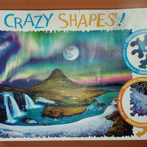 Trefl 600-piece puzzle Aurora in Iceland by Lars Stewart