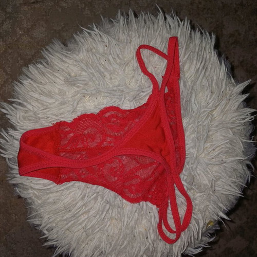 Women's string lingerie red and purple lace new, pack of 2