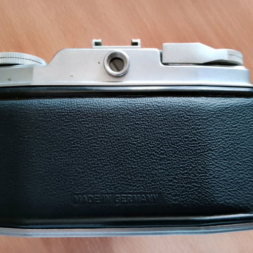 Agfa Silette Pronto used with leather case and strap