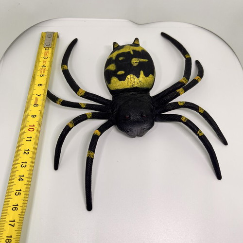 Halloween rubber spider like new