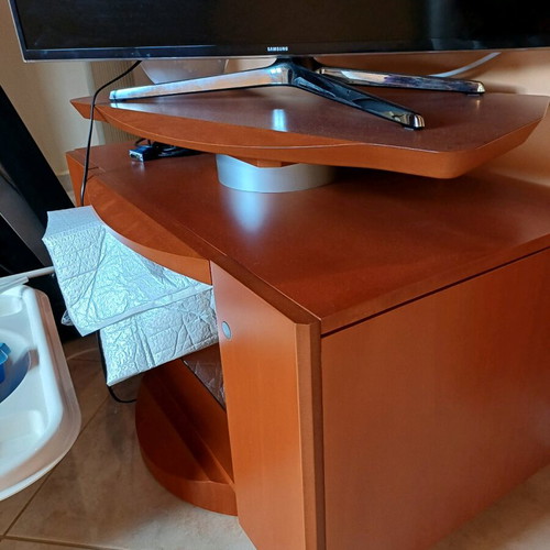 Cherry color TV stand like new