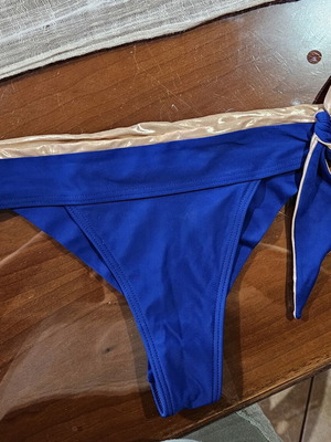 Med Brazil bikini bottom like new, blue with gold detail