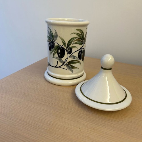 N Alagiannis Tanagra Ceramic Like New