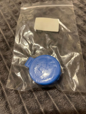 Car windshield washer reservoir cap new