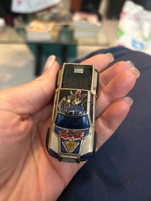 Hot Wheels Yu hi oh toy car figure used in good condition