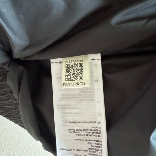 Adidas black puffer vest Small like new