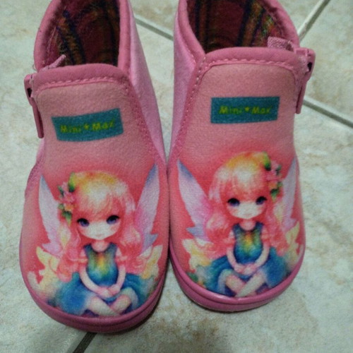 Winter slippers size 21 like new with fairy design
