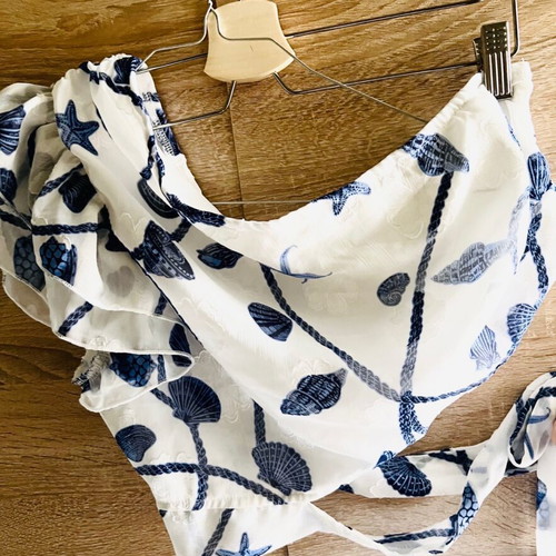 One-shoulder blouse with waist tie Medium like new, white and blue