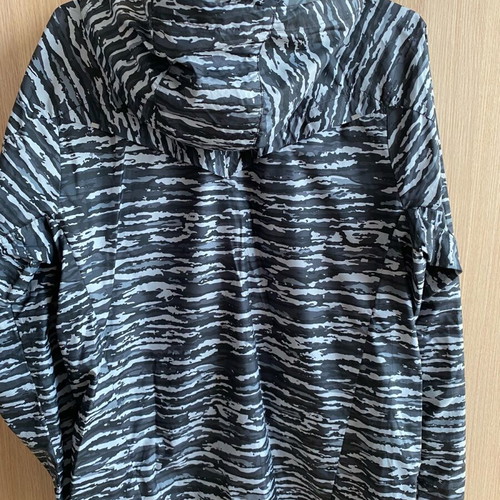 Nike running jacket like new, size M, white and gray