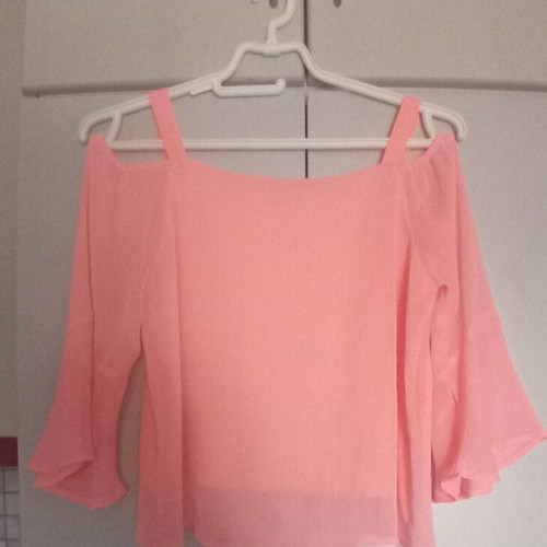 H&M blouse coral/pink with cold shoulder and bell sleeves like new
