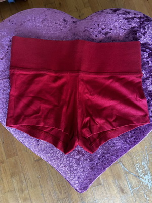 Bershka red shorts like new, size M 38 10
