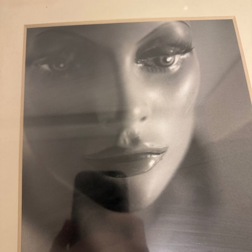 Large frame with mannequin photo like new