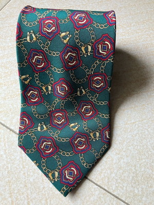 Barton pure green silk tie like new with burgundy blue and gold pattern