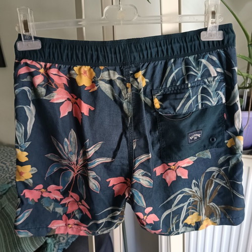 Billabong floral swim shorts size S used, blue