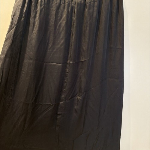 Zara black satin maxi skirt used, size fits S M