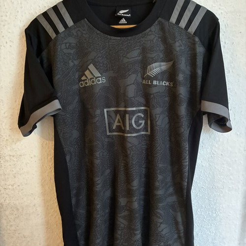 Rugby Jersey New Zealand All Blacks size S like new