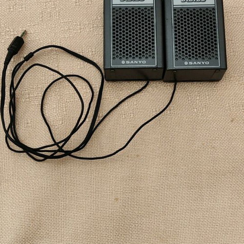 Sanyo JSX-37 portable small speakers used, vintage