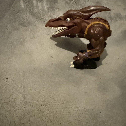 Mattel Street Sharks Extreme Dinosaurs Bullzeye 5" Action Figure used
