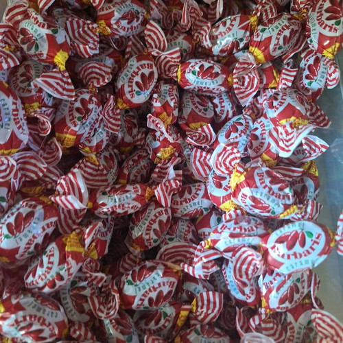 Bulk candies with different flavors