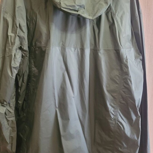 Mountain Hardware waterproof hiking jacket L