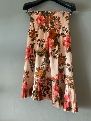 Italian mini dress Denny Rose XS/S like new, colorful, strapless with smocking