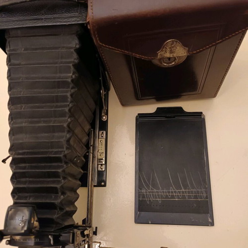 Certotrop camera used with Mayer-Gorlitz 1:45 f13.5cm lens