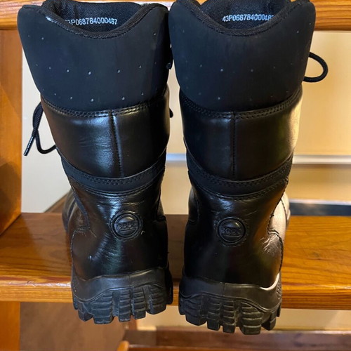 Men's high winter shoes Ecco like new, size 43, black