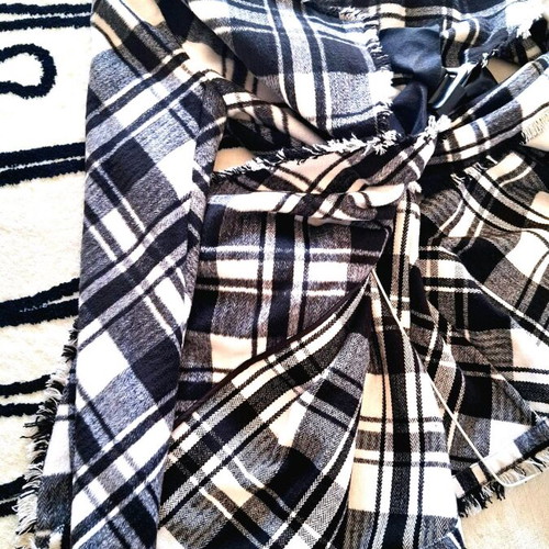 Checked black and white coat new wool and polyester size M Eu38