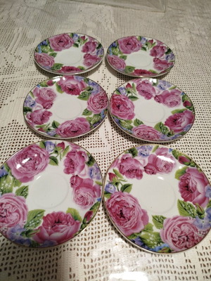 Vicko saucers like new, set of 6