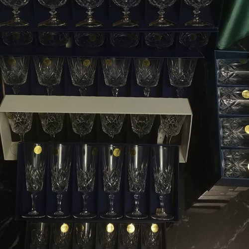 Cristal D'arques Chantilly Taille Beaugency glasses new, 84-piece collection
